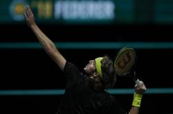 雷速体育电脑版官网-关于意大利网球队力克德国网球队，西西帕斯绝境逆转的信息