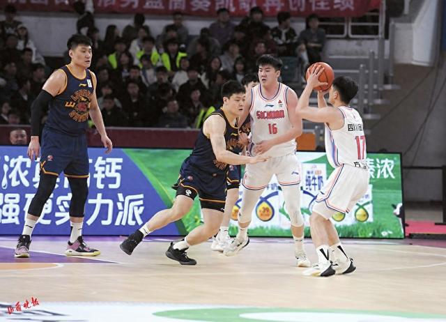 关于陕西男篮客场大胜四川喜迎两连胜的信息