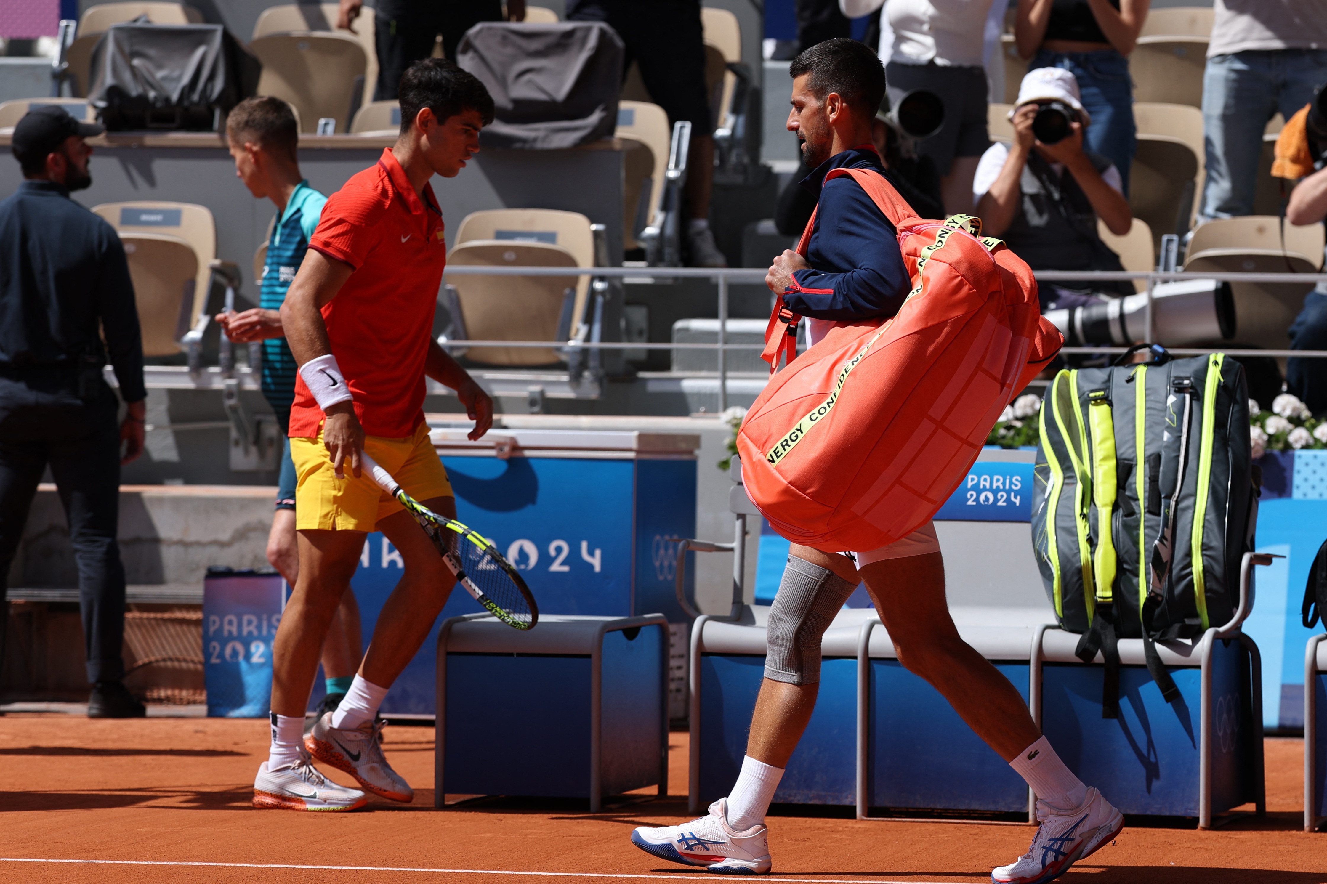 澳大利亚网球队强势法国网球队，德约科维奇关键制胜的简单介绍