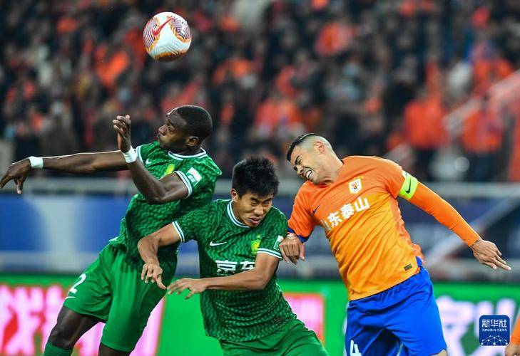 包含亚洲顶级球队对决中超，胜者将成为焦点的词条