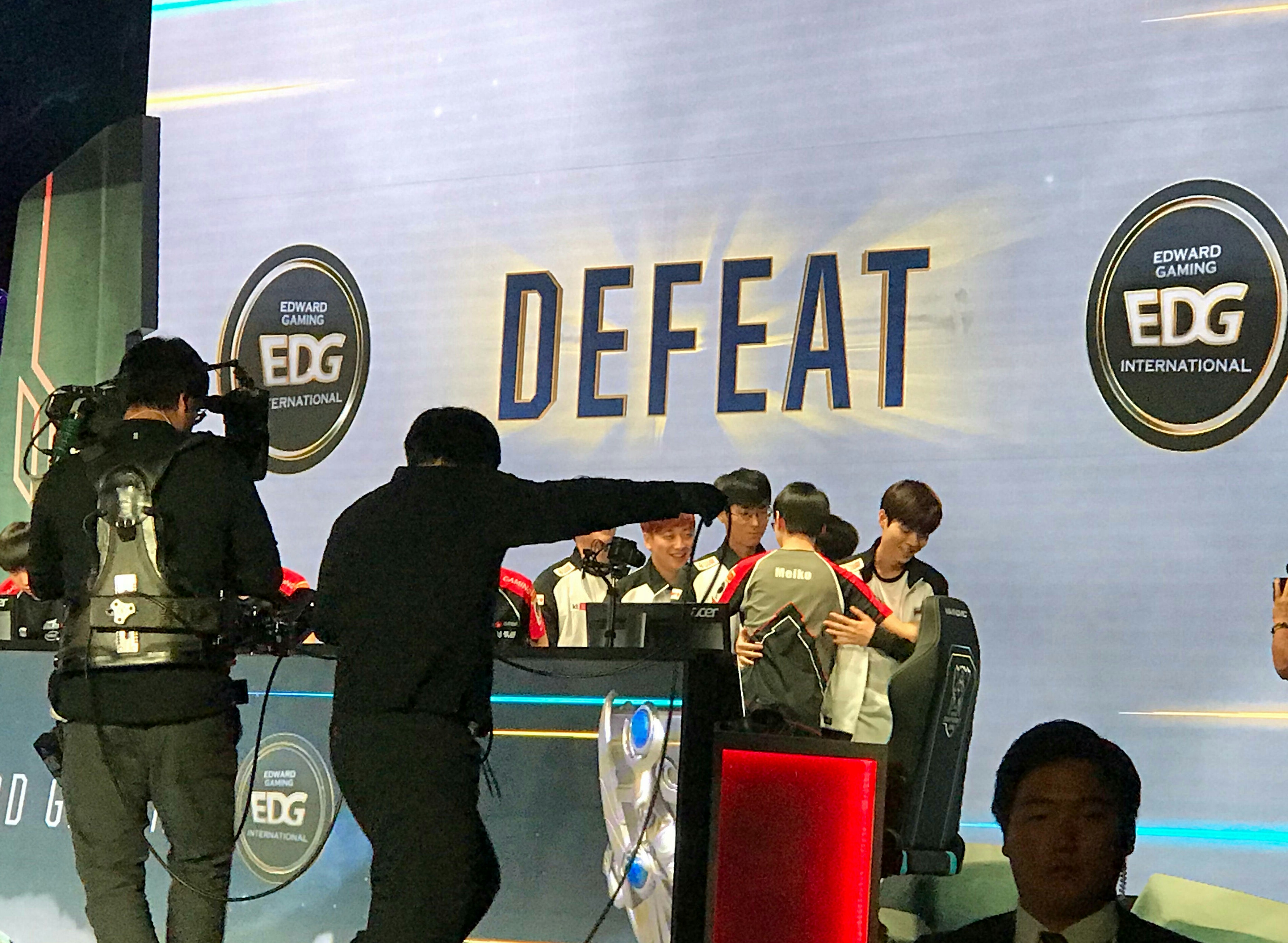 KT碾压TL，Meiko操刀奇招英雄翻盘峡谷大战2025世界赛，成为赛场最大亮点的简单介绍