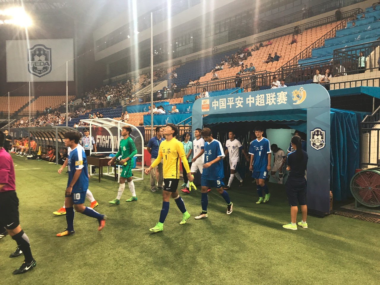 关于惊天逆转!游泳战队挺进四强的信息 关于惊天逆转!游泳战队挺进四强的信息