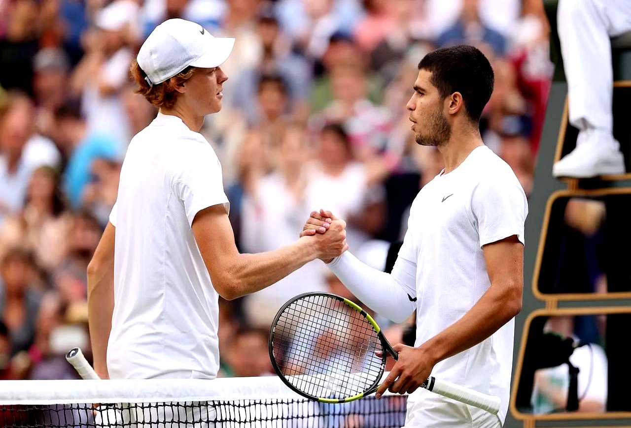 温网鏖战美网，鲁德点燃赛场