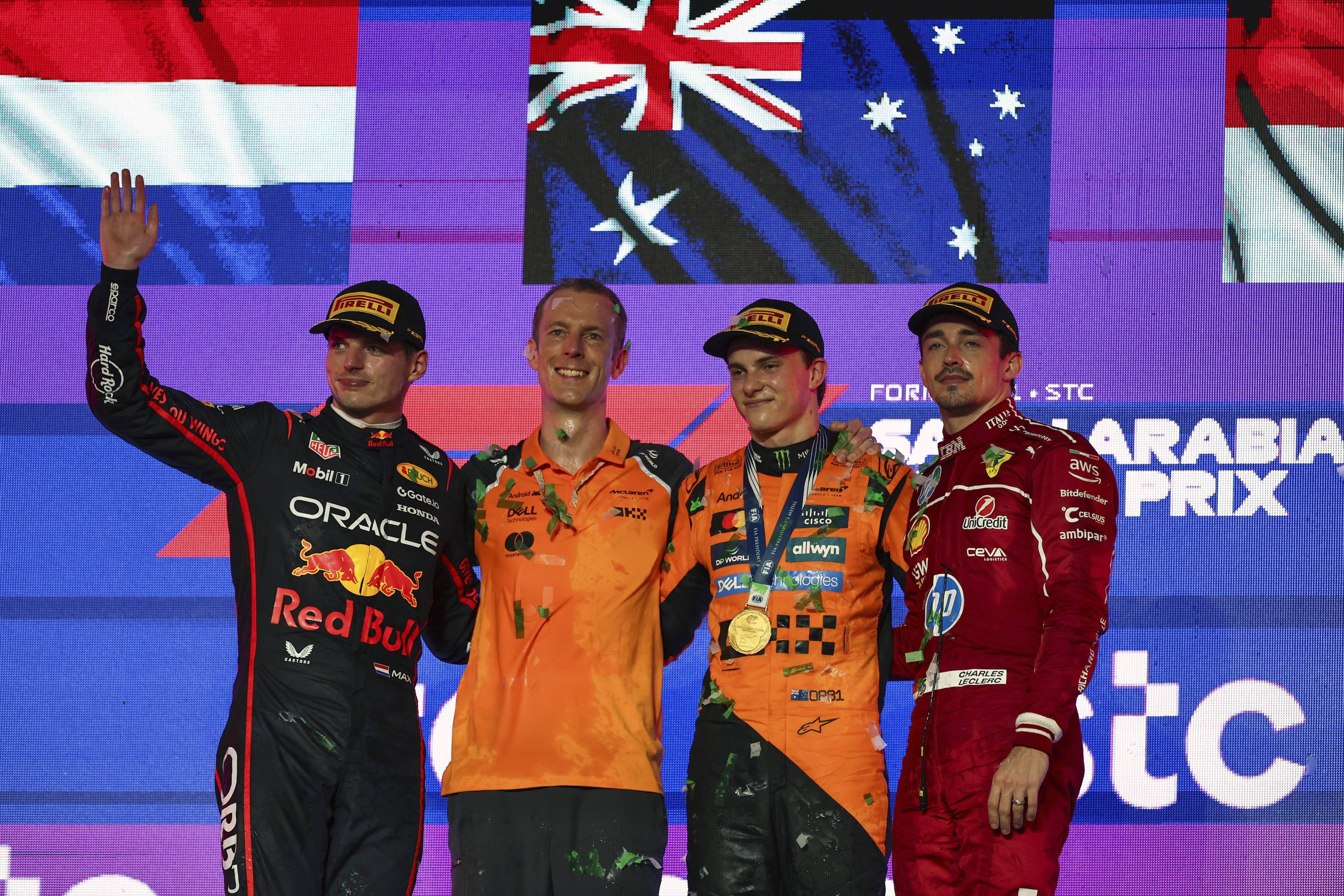 雷诺车队完胜红牛车队，勒克莱尔点燃赛场